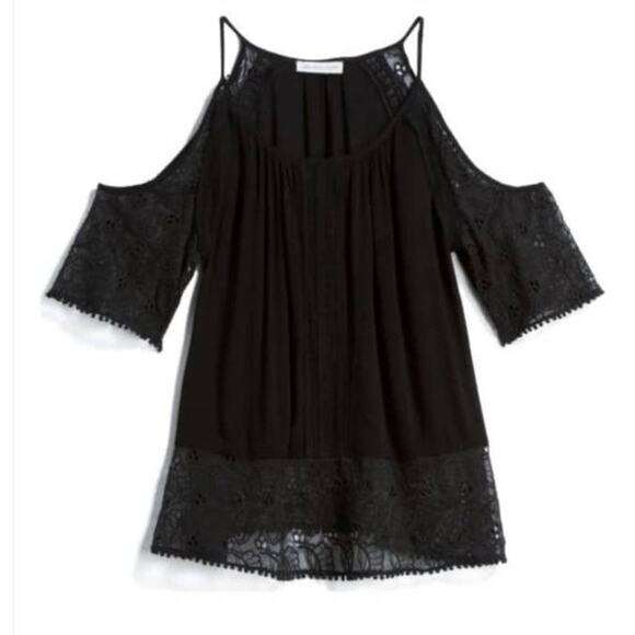 Heartloom Tops - Heartloom black lace cold shoulder blouse women's medium